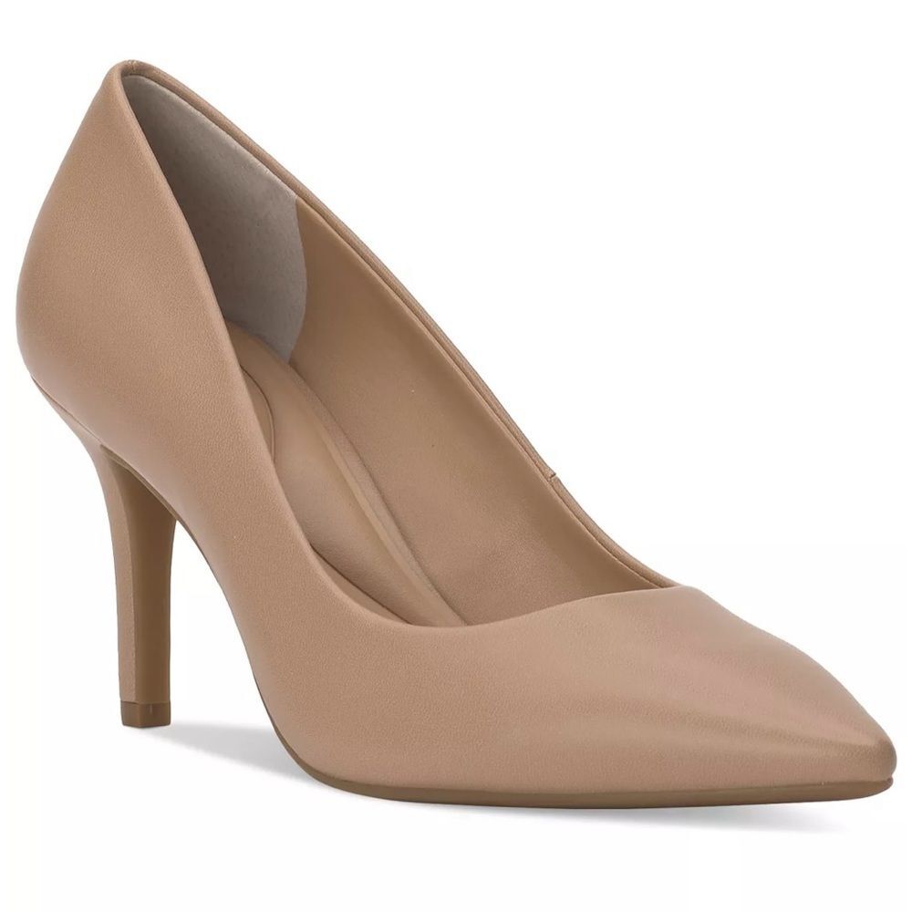 I.N.C. Women’s Beige Pointed Toe Pumps Size 8.5 M